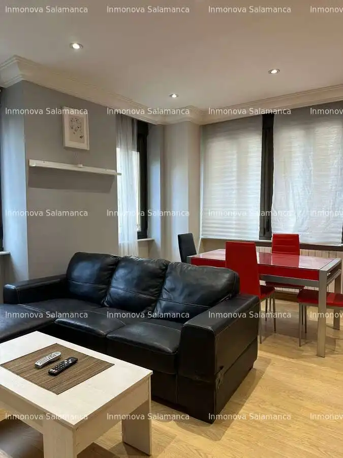 Living room of Flat for rent in Salamanca  with Heating and Furnished