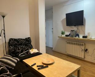 Living room of Flat for sale in  Madrid Capital