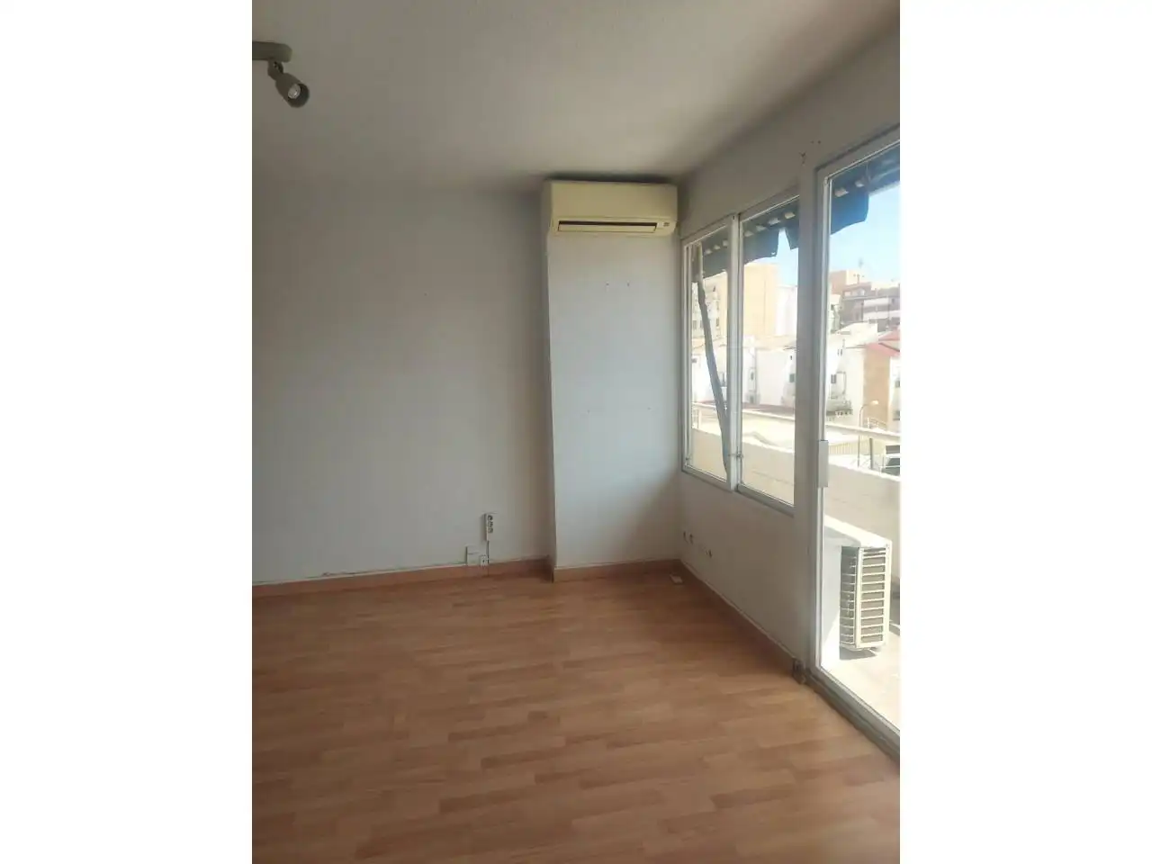 Office space with lift to rent in Extramurs, imagen 7