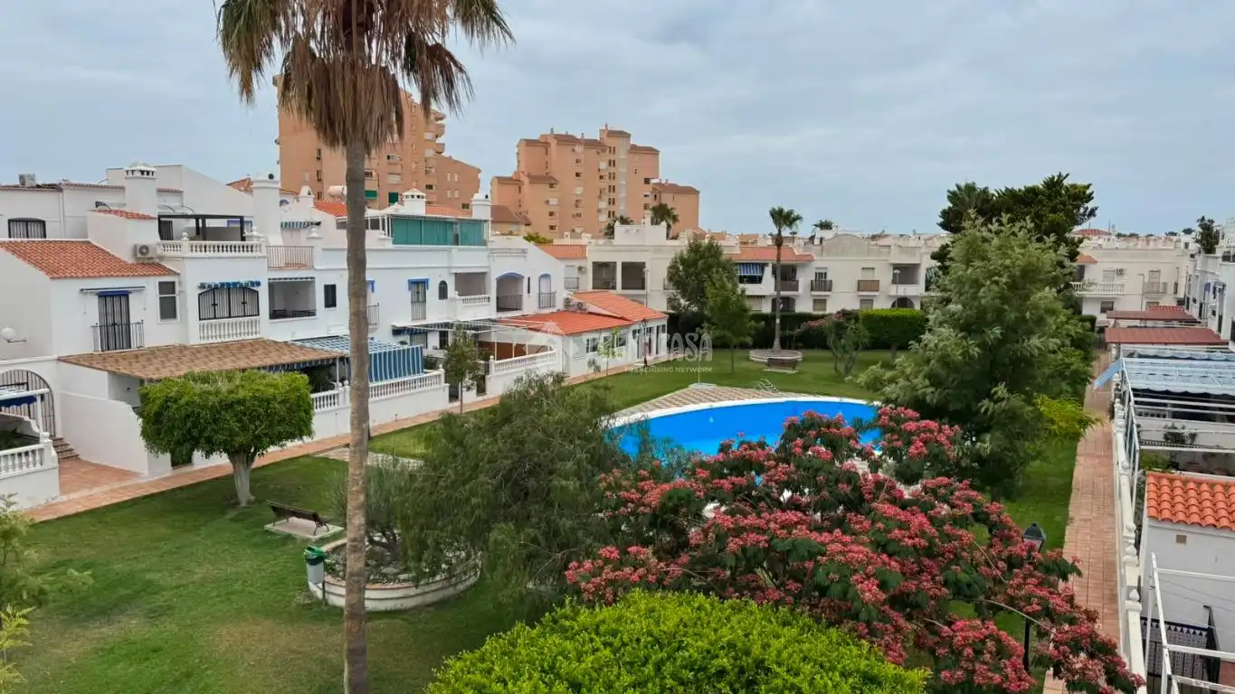 Jardín de Dúplex en venta en Motril con Terraza, Piscina y Piscina comunitaria