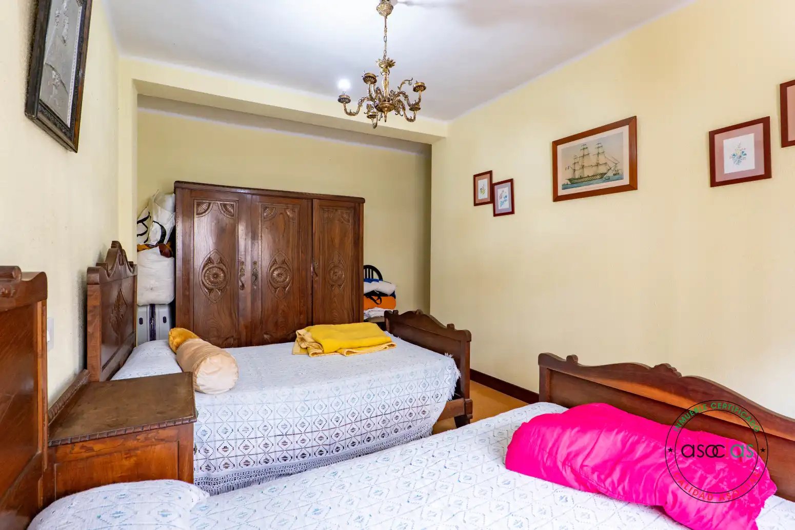 Habitación de Piso en venta en Gijón  con Calefacción