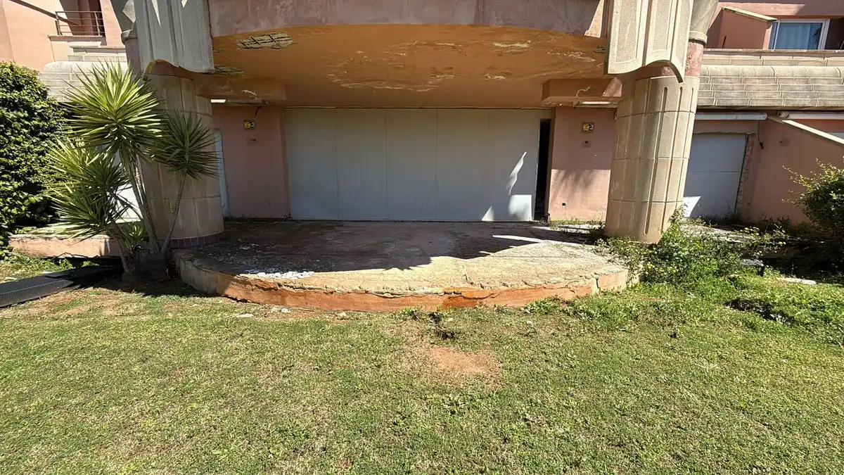 Aparcament de Pis en venda en Marbella amb Aire condicionat