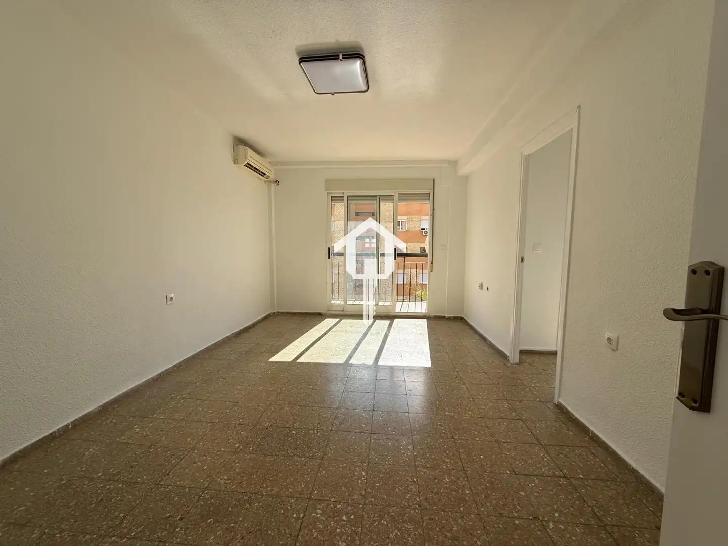 Sala d'estar de Pis en venda en Alicante / Alacant amb Aire condicionat, Traster i Balcó