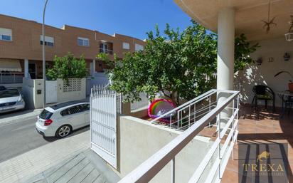 Exterior view of House or chalet for sale in  Almería Capital  with Air Conditioner, Terrace and Balcony