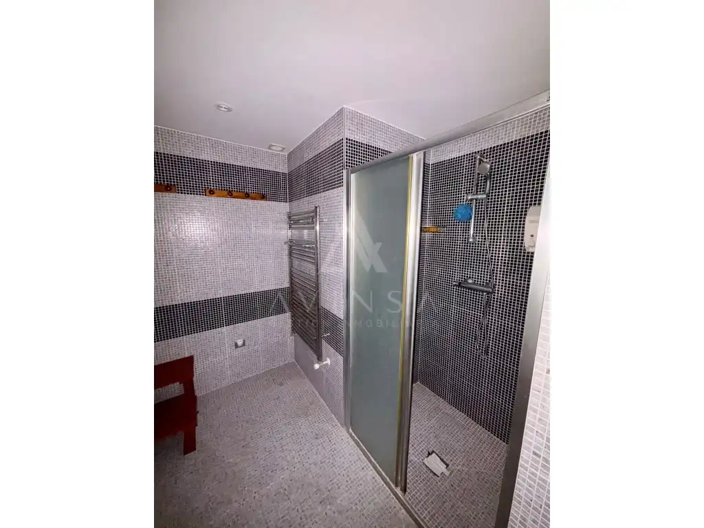 Badezimmer von Erdgeschoss zum Verkauf in Horche, Guadalajara