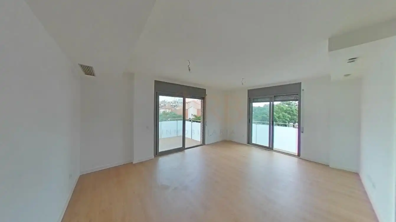 Sala de estar de Piso en venta en Castelldefels con Piscina comunitaria