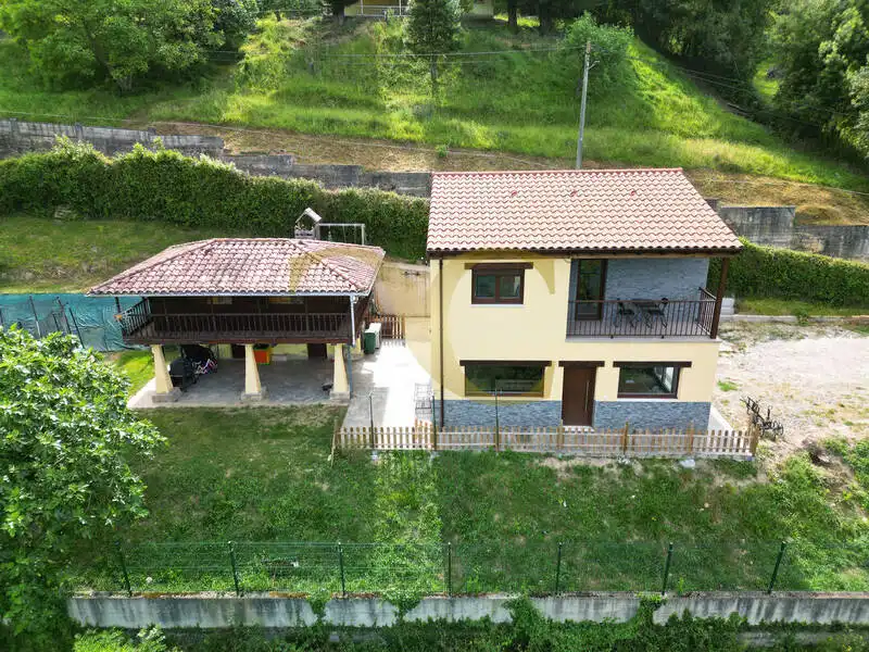 Vista exterior de Casa o chalet en venta en Gijón  con Calefacción, Jardín privado y Balcón