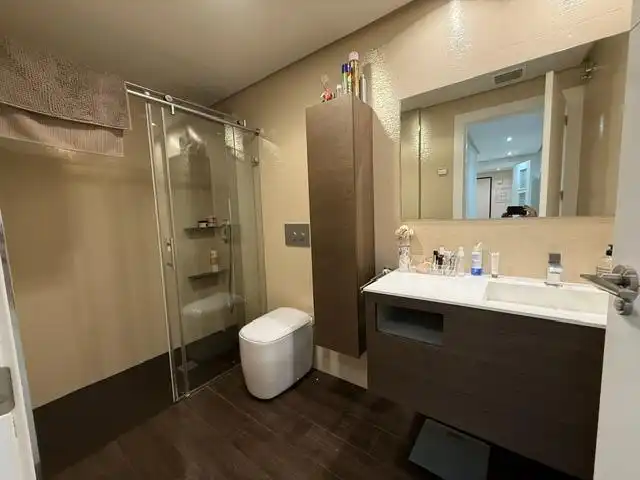 Badezimmer von Wohnung zur Miete in Murcia mit Klimaanlage, Heizung und Privatgarten