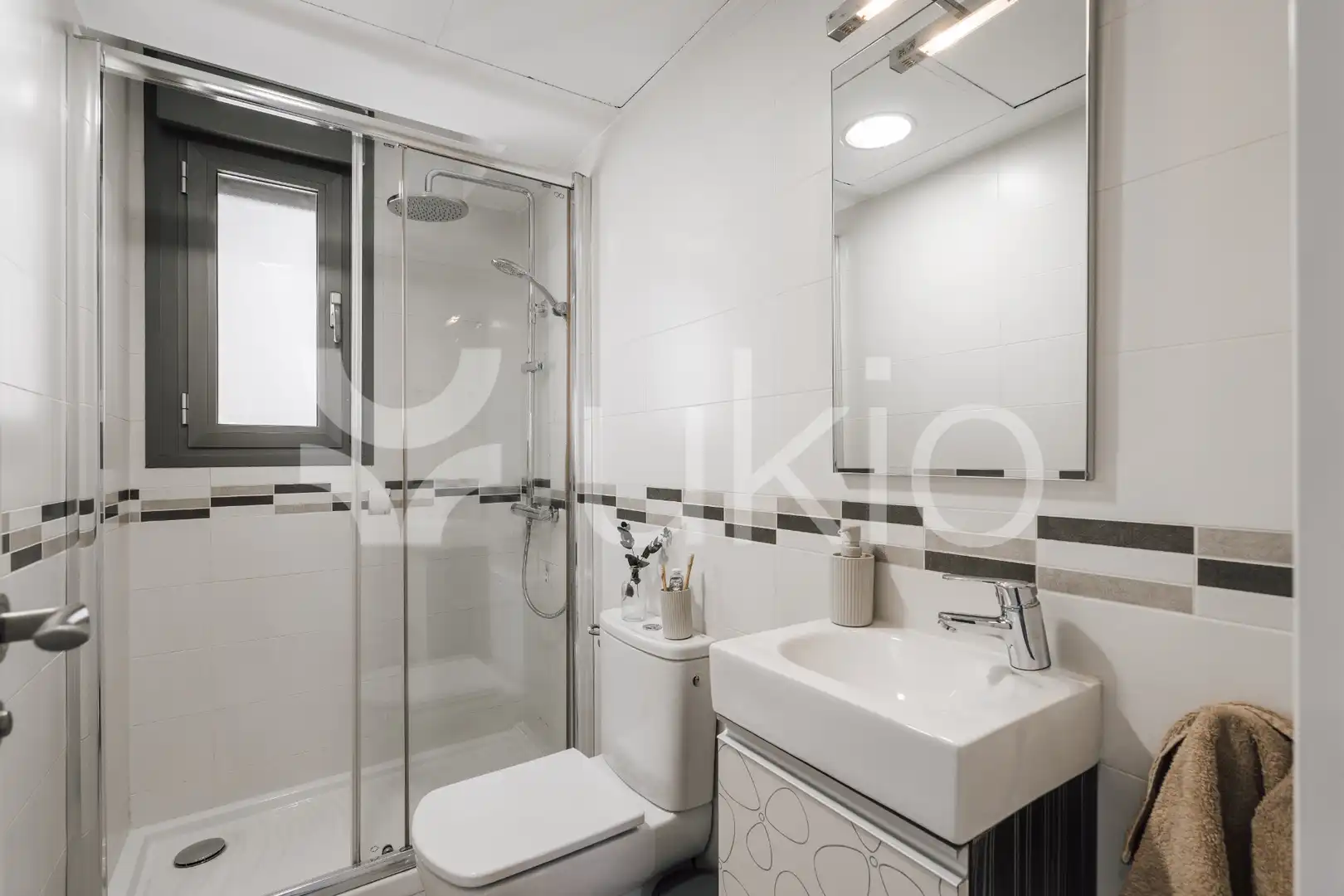 Baño de Apartamento de alquiler en Madrid con Aire acondicionado, Calefacción y Amueblado