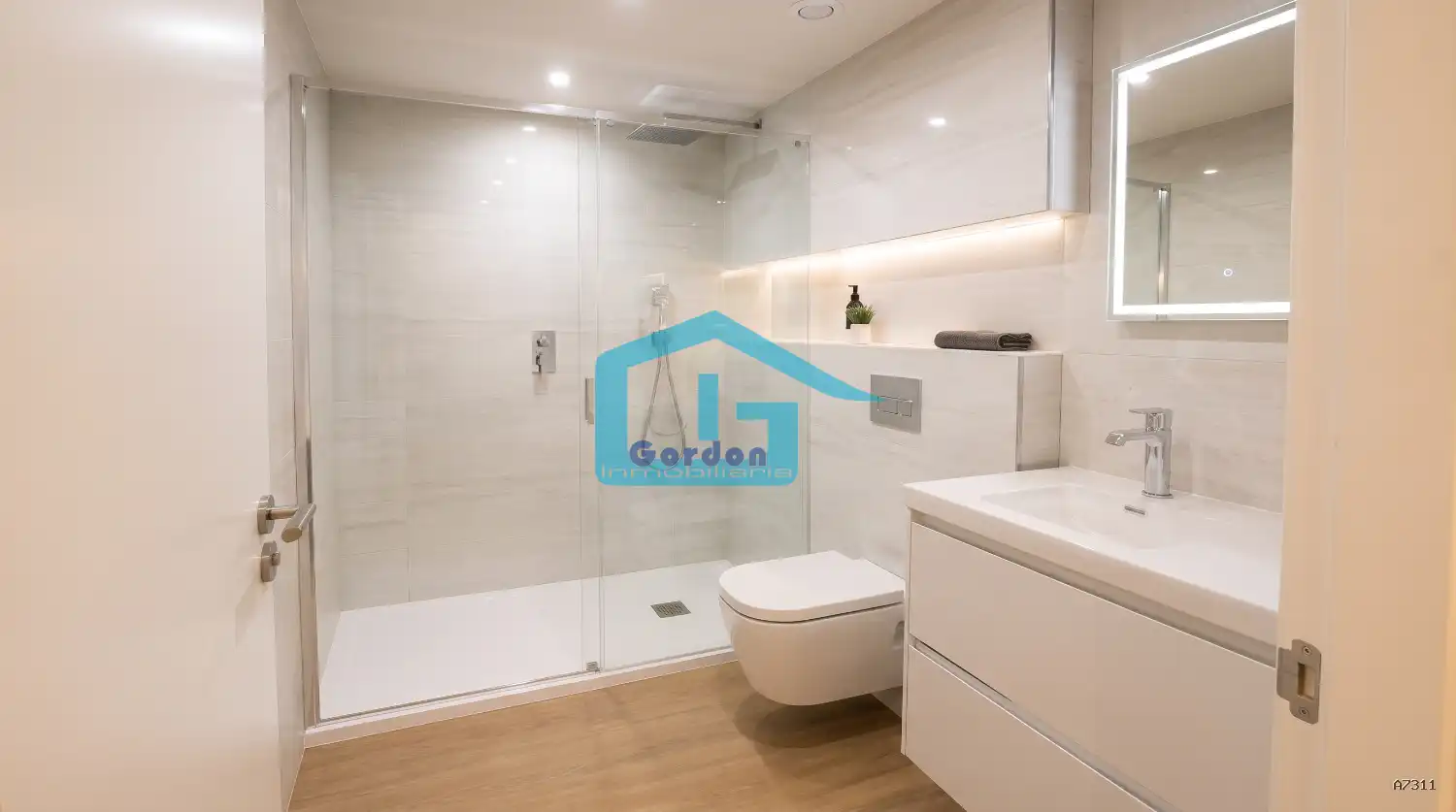 Badezimmer von Wohnung zum Verkauf in Sanxenxo