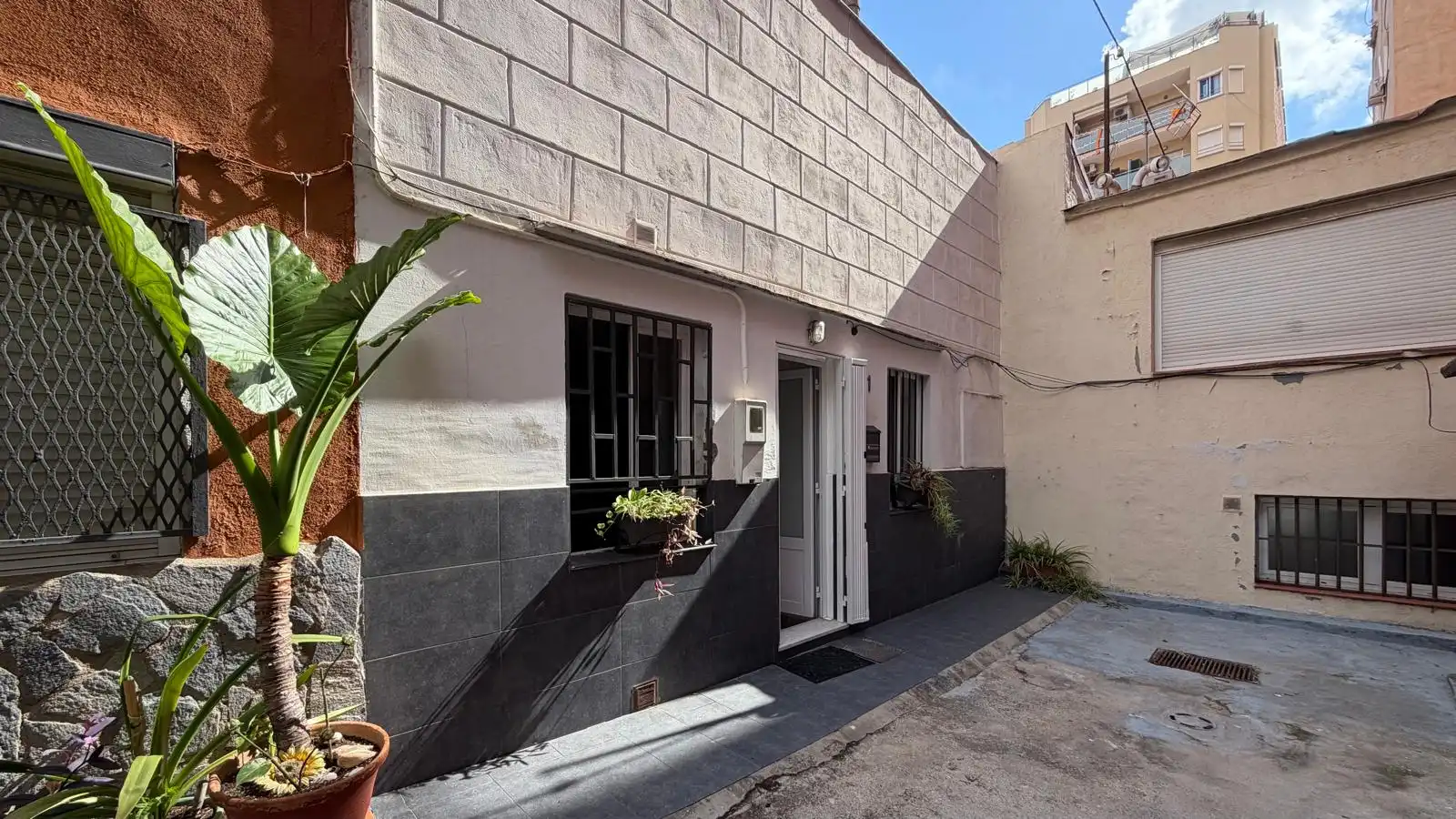 Vista exterior de Casa o chalet en venta en Barcelona con Terraza