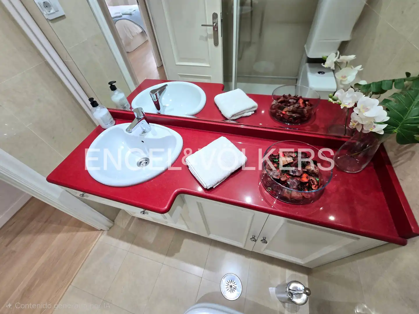 Baño de Piso en venta en Vigo  con Calefacción, Terraza y Balcón