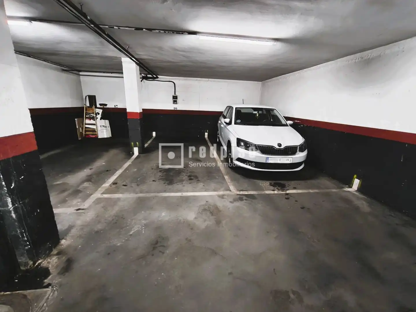 Parking of Garage for rent in Madrid