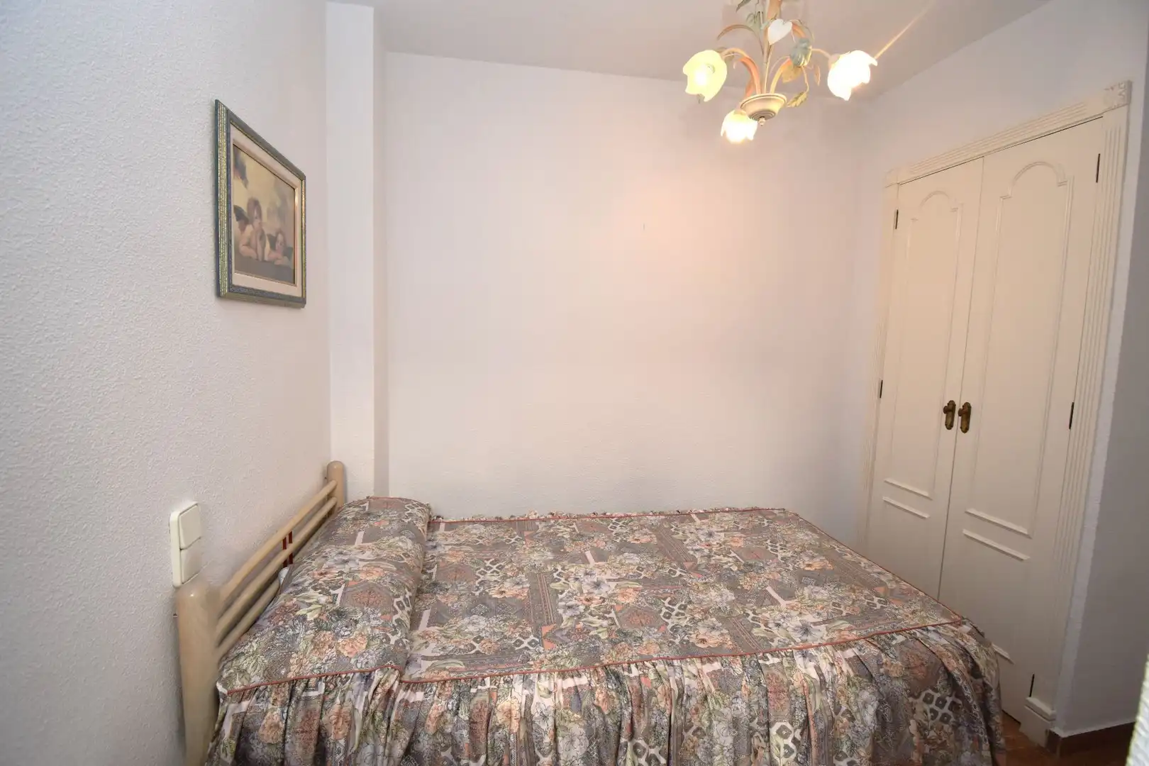 Dormitori de Apartament de lloguer en Santa Pola amb Aire condicionat, Calefacció i Terrassa