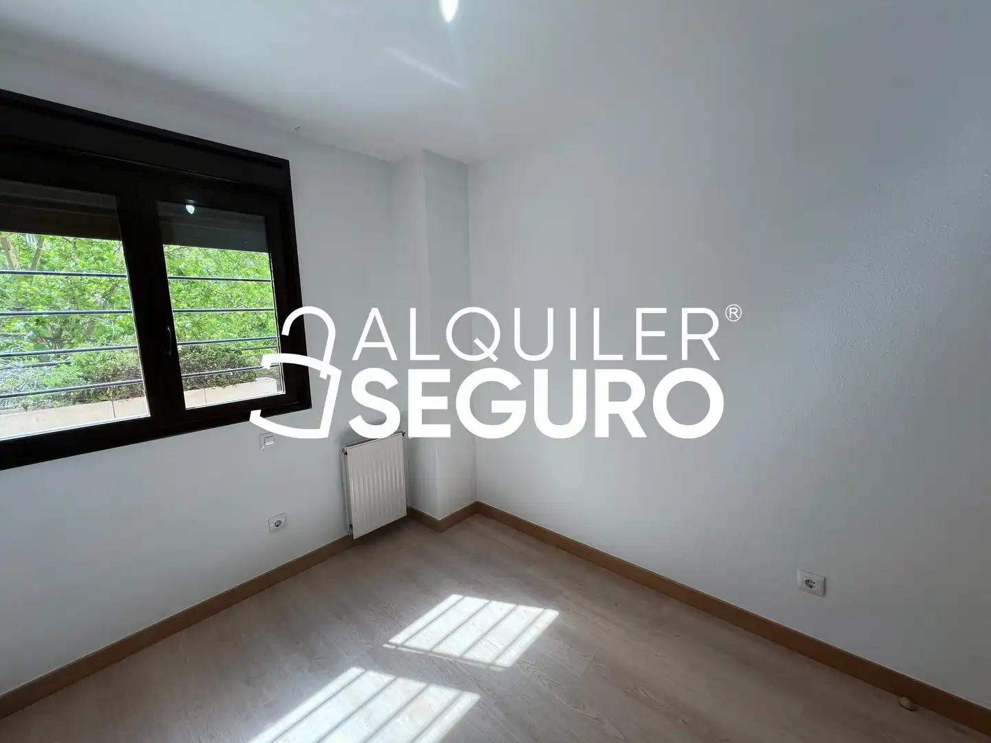 Bedroom of Flat for rent in San Sebastián de los Reyes  with Air Conditioner, Heating and Terrace