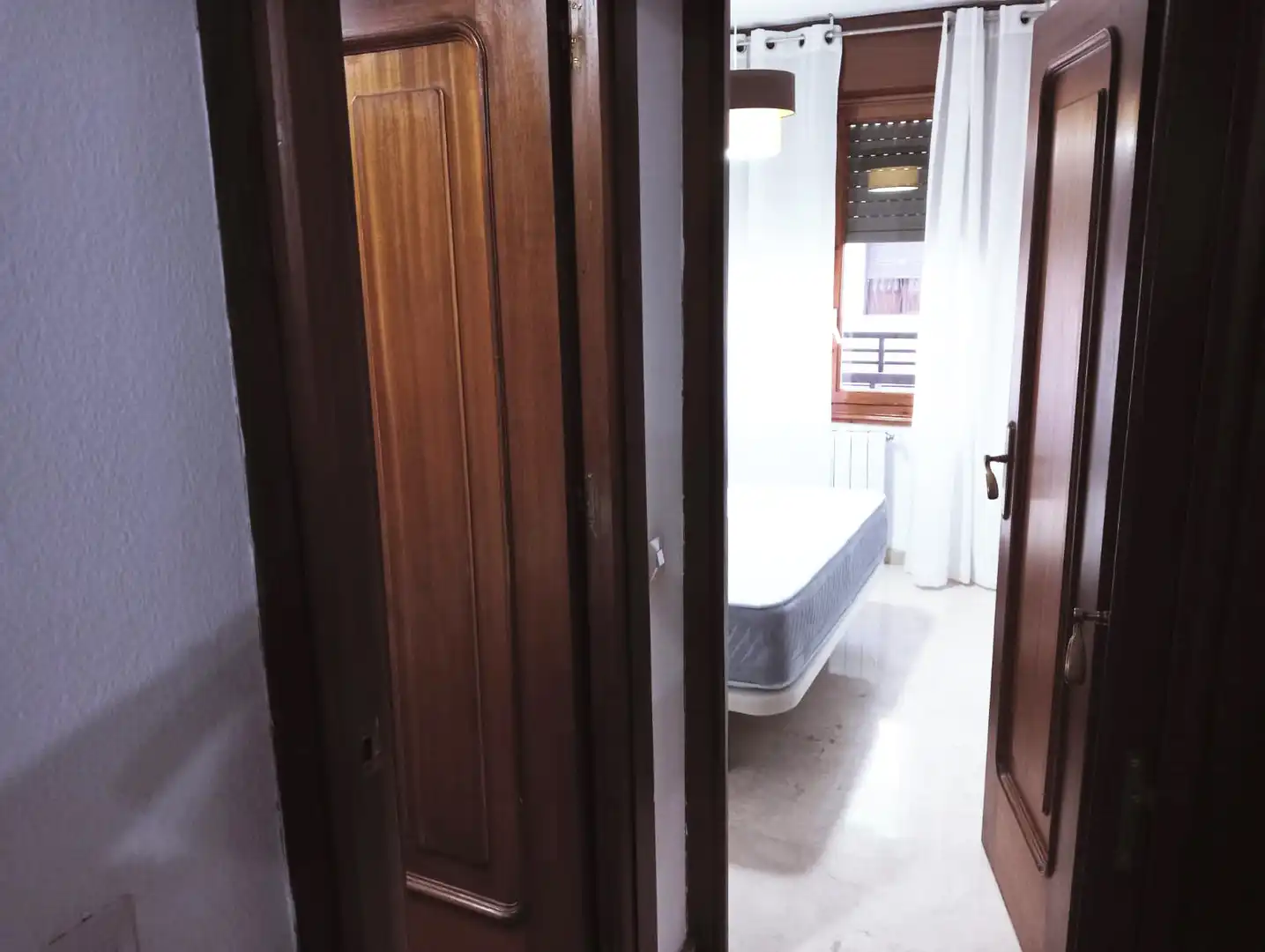 Habitación de Apartamento en venta en Granada con Aire acondicionado, Calefacción y Amueblado