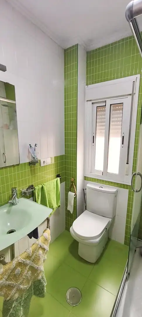 Baño de Piso en venta en Cádiz con Terraza y Trastero