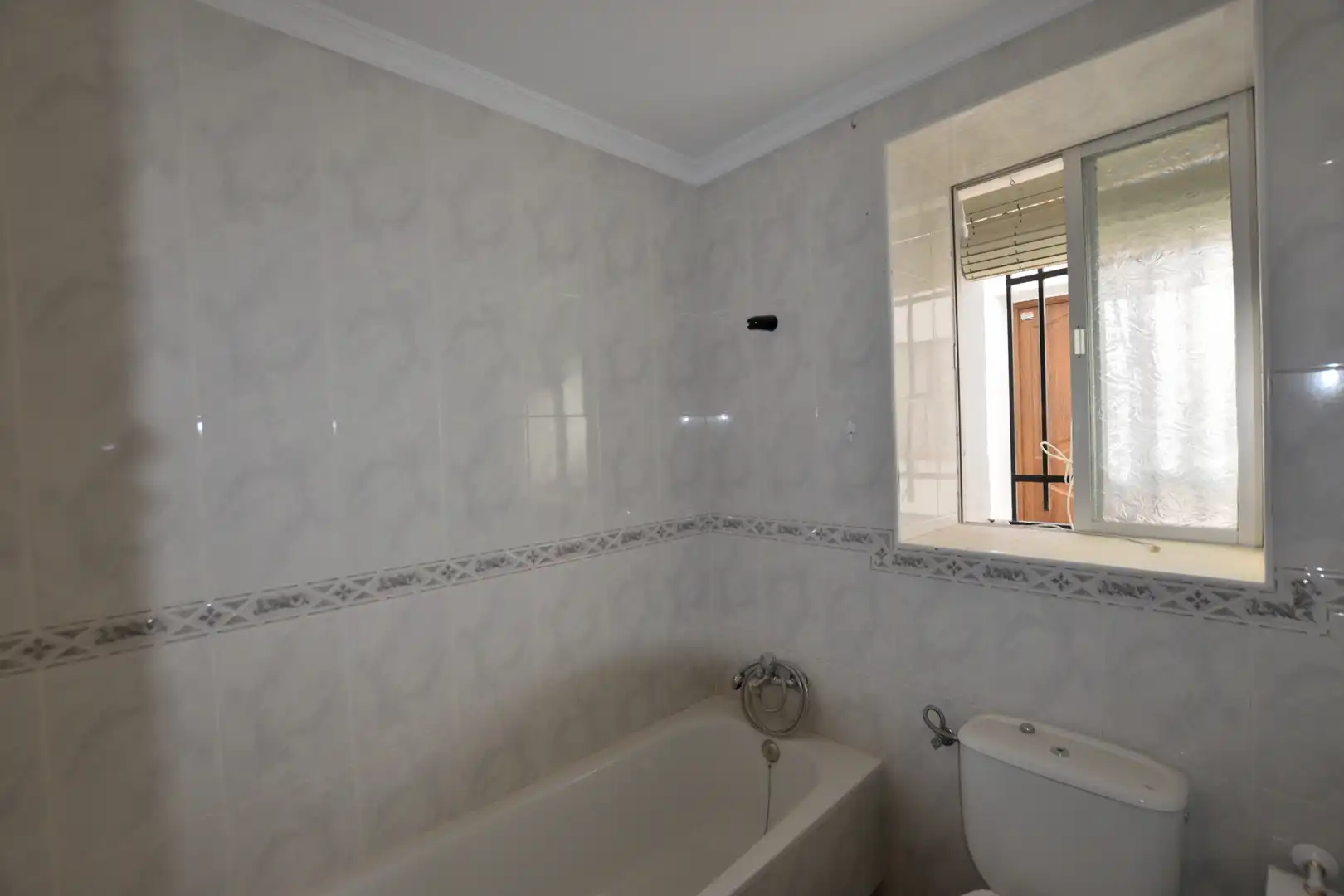 Bathroom of Detached homes for sale in Olvera, Cádiz
