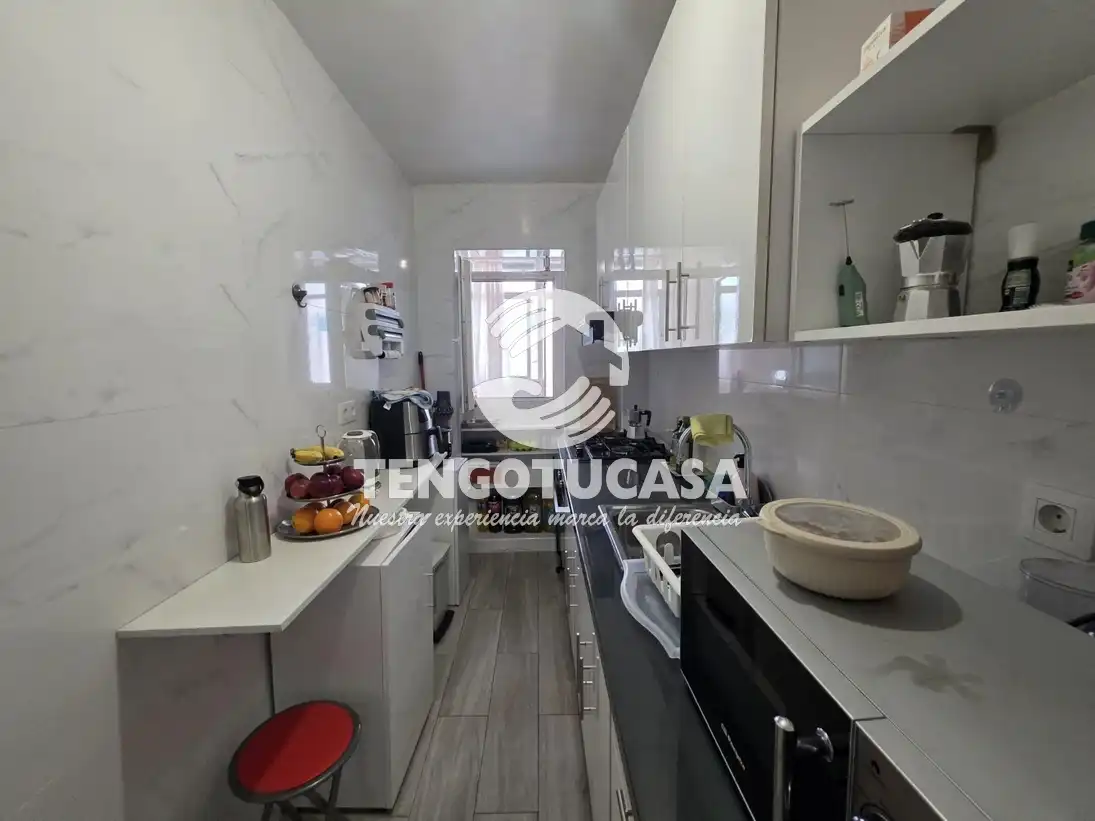 Kitchen of Flat for sale in Madrid  with Air Conditioner, Terrace and Furnished