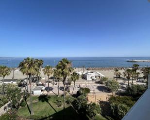 Vista exterior de Àtic en venda en Marbella amb Aire condicionat, Terrassa i Piscina