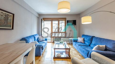 Photo 2 of Flat for rent in Jovellanos, El Postigo, Oviedo