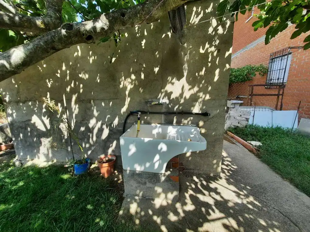 Jardín de Casa adosada en venta en Escalona con Aire acondicionado, Calefacción y Jardín privado