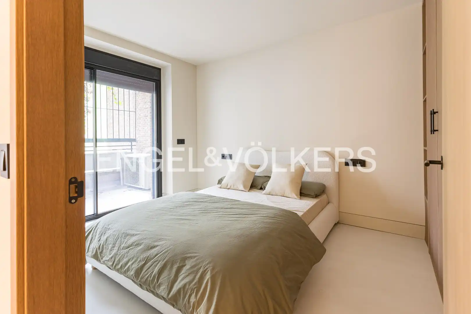 Habitación de Piso en venta en Madrid con Aire acondicionado, Calefacción y Terraza