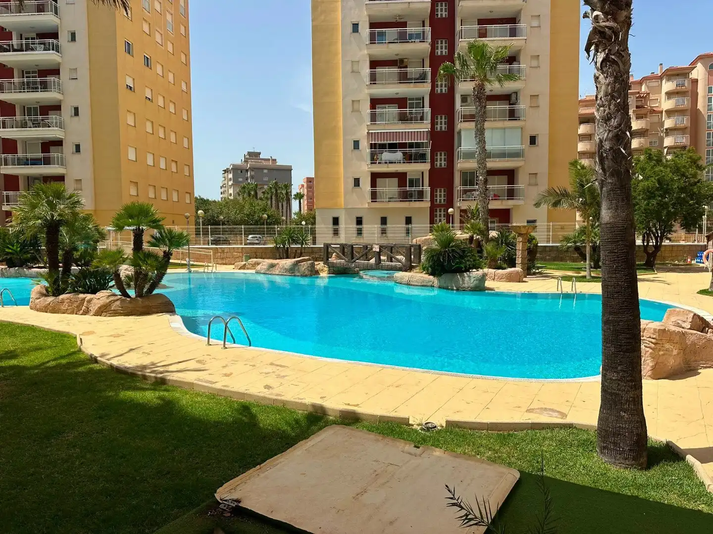 Piscina de Apartamento en venta en Cartagena con Amueblado y Balcón