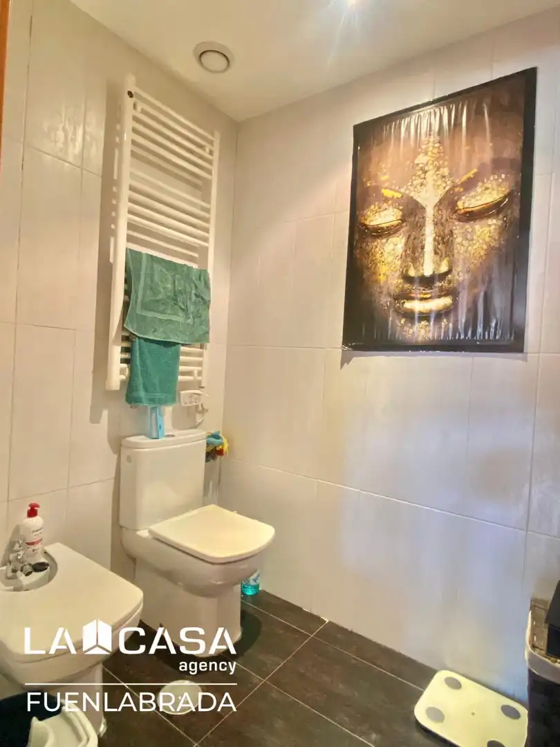 Baño de Piso en venta en Fuenlabrada con Aire acondicionado, Trastero y Piscina
