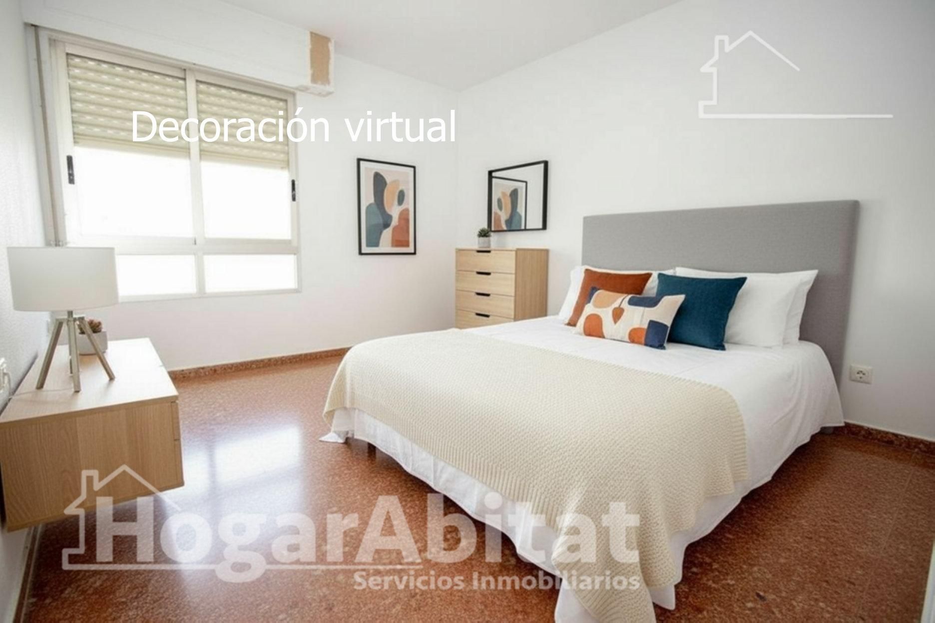 Bedroom of Flat for sale in  Valencia Capital  with Balcony
