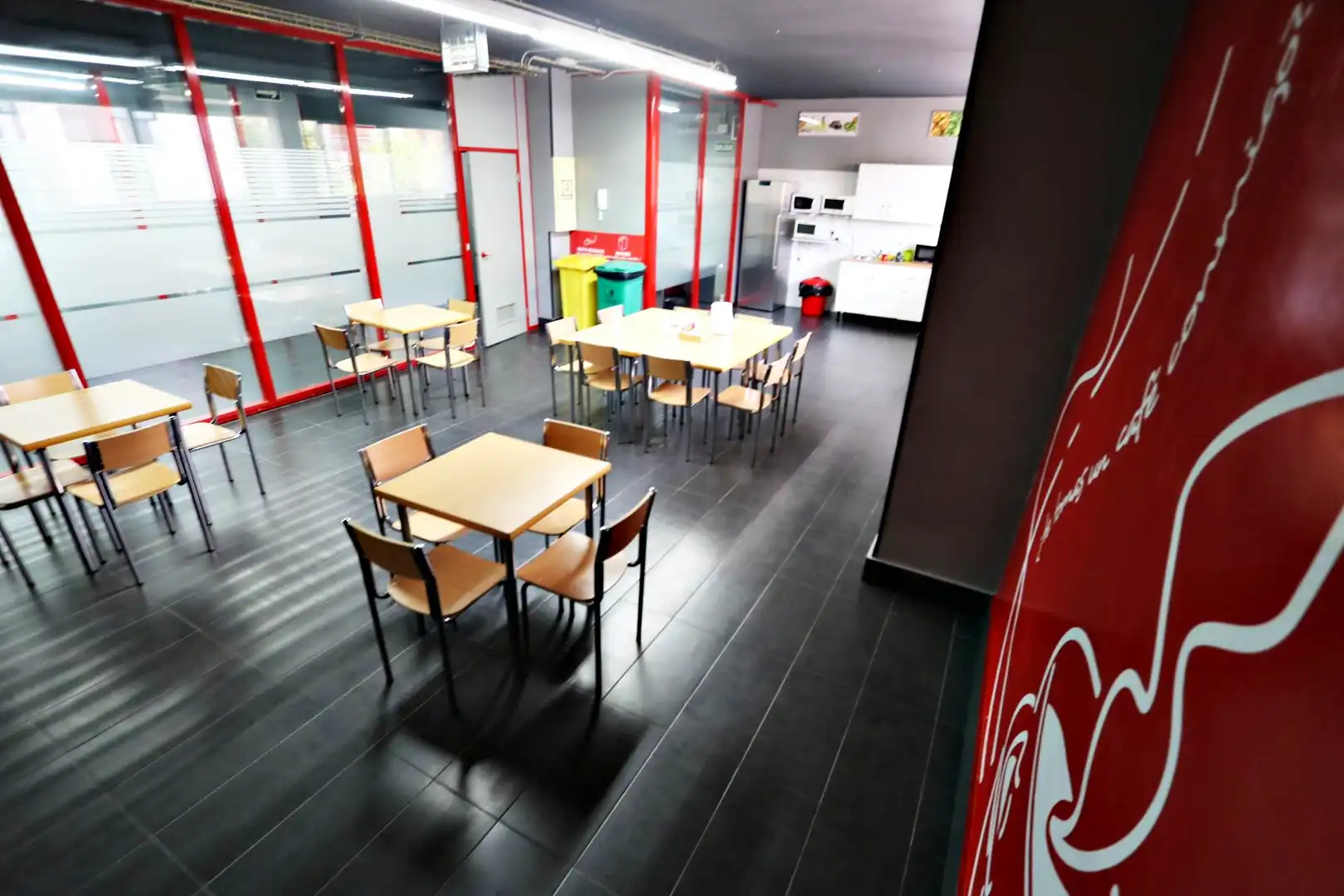 Local comercial de lloguer a Calle Ramon y Cajal, imagen 17