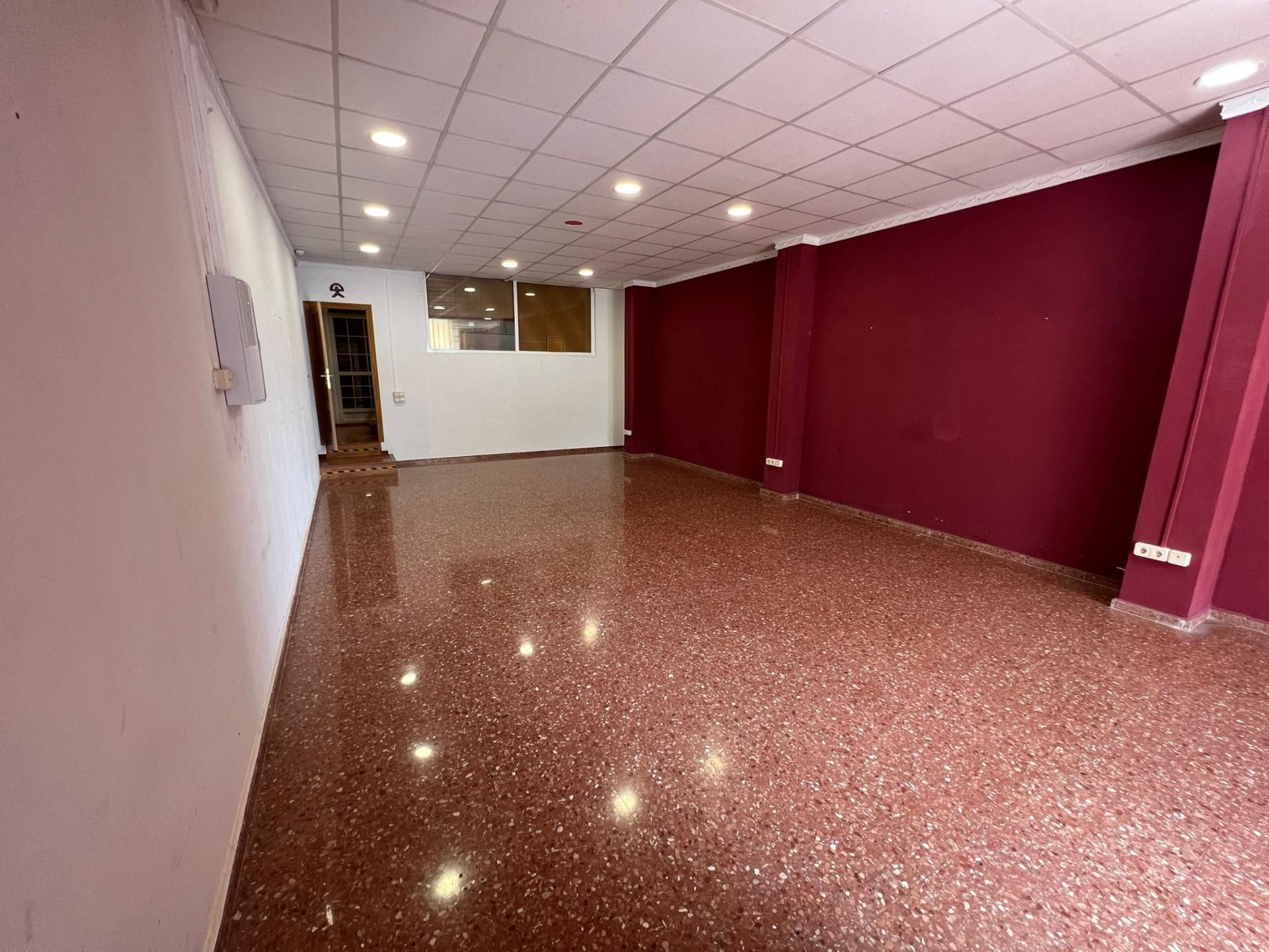 Premises for sale in Llíria  with Air Conditioner