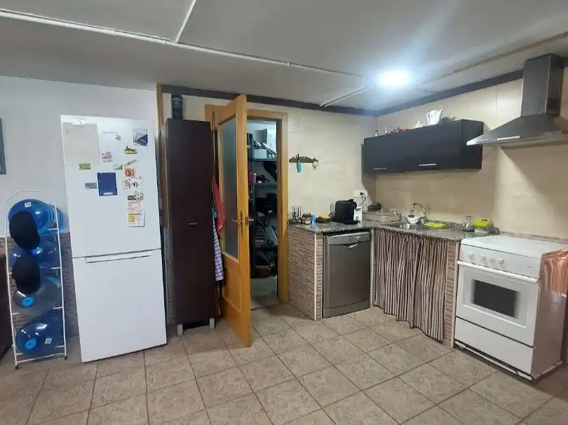 Kitchen of Houses for sale in Loriguilla, Valencia