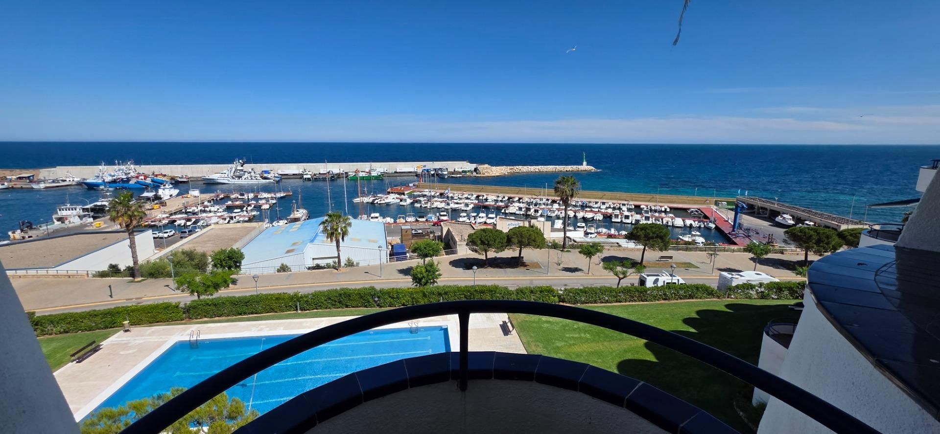 Dormitori de Apartament en venda en L'Ametlla de Mar  amb Jardí privat, Terrassa i Traster
