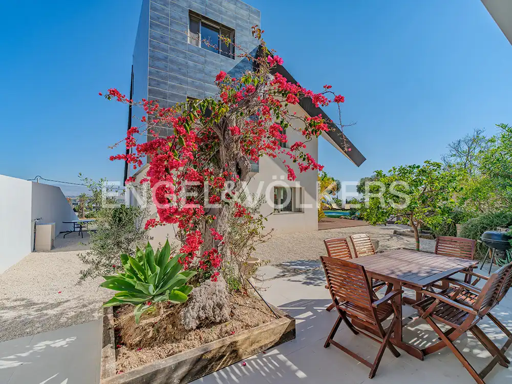 Terrassa de Casa o xalet en venda en Alicante / Alacant amb Aire condicionat, Calefacció i Jardí privat