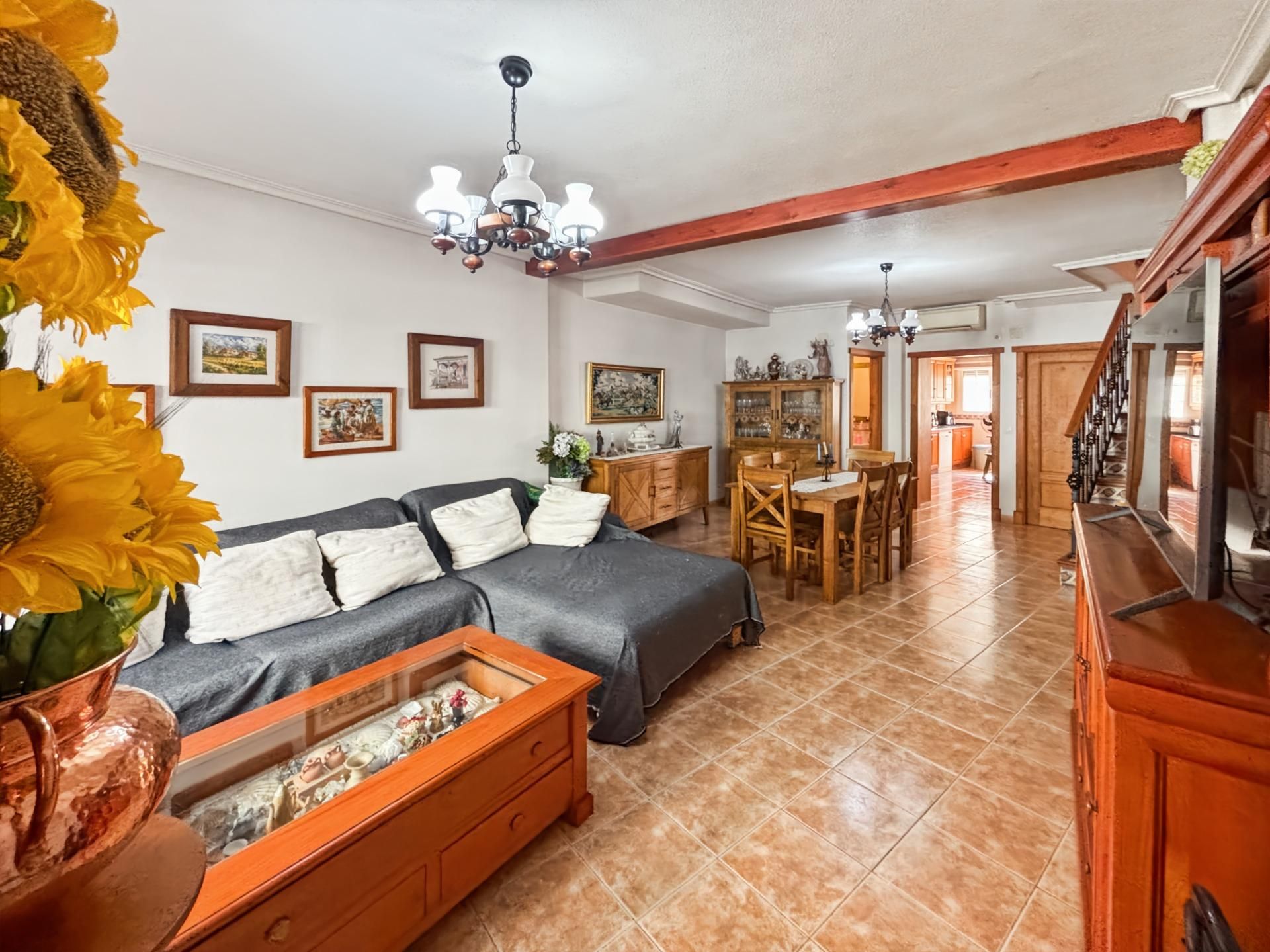 Living room of House or chalet for sale in El Pinós / Pinoso  with Air Conditioner