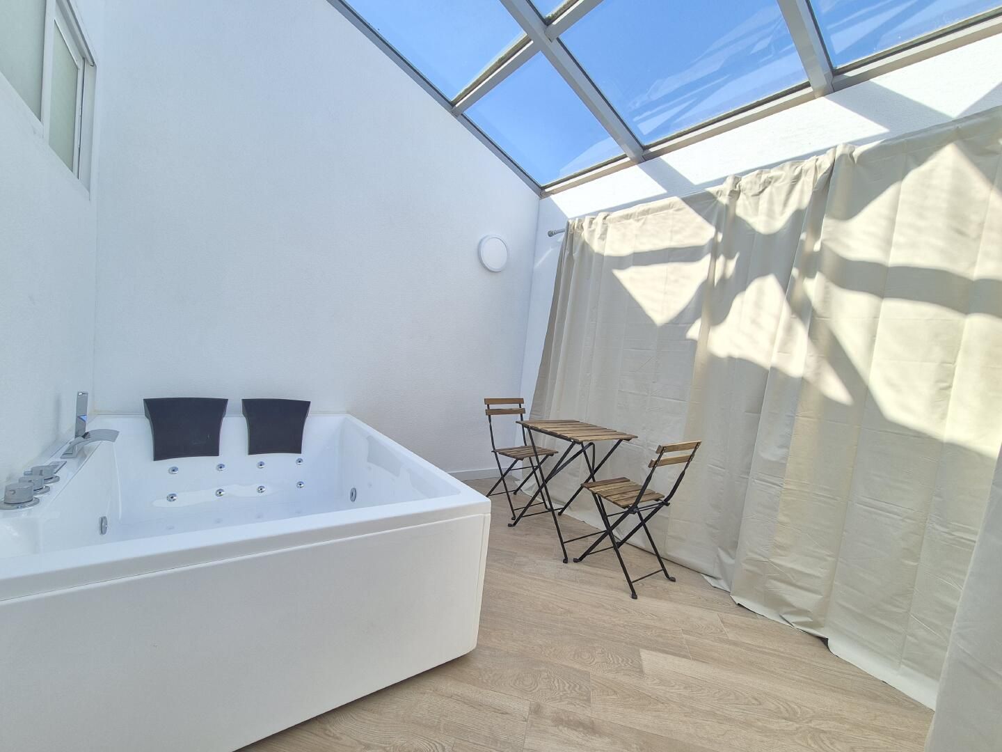 Habitación de Ático en venta en Vera con Aire acondicionado, Jacuzzi y Piscina comunitaria