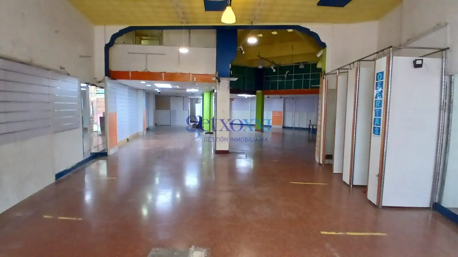 Local comercial en venda a Etxaniz Suhiltzailearen Plaza S/N, imagen 2