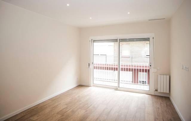 Piso en Venta en Carrer de Violant d'Hongria Reina d'Aragó en Sants