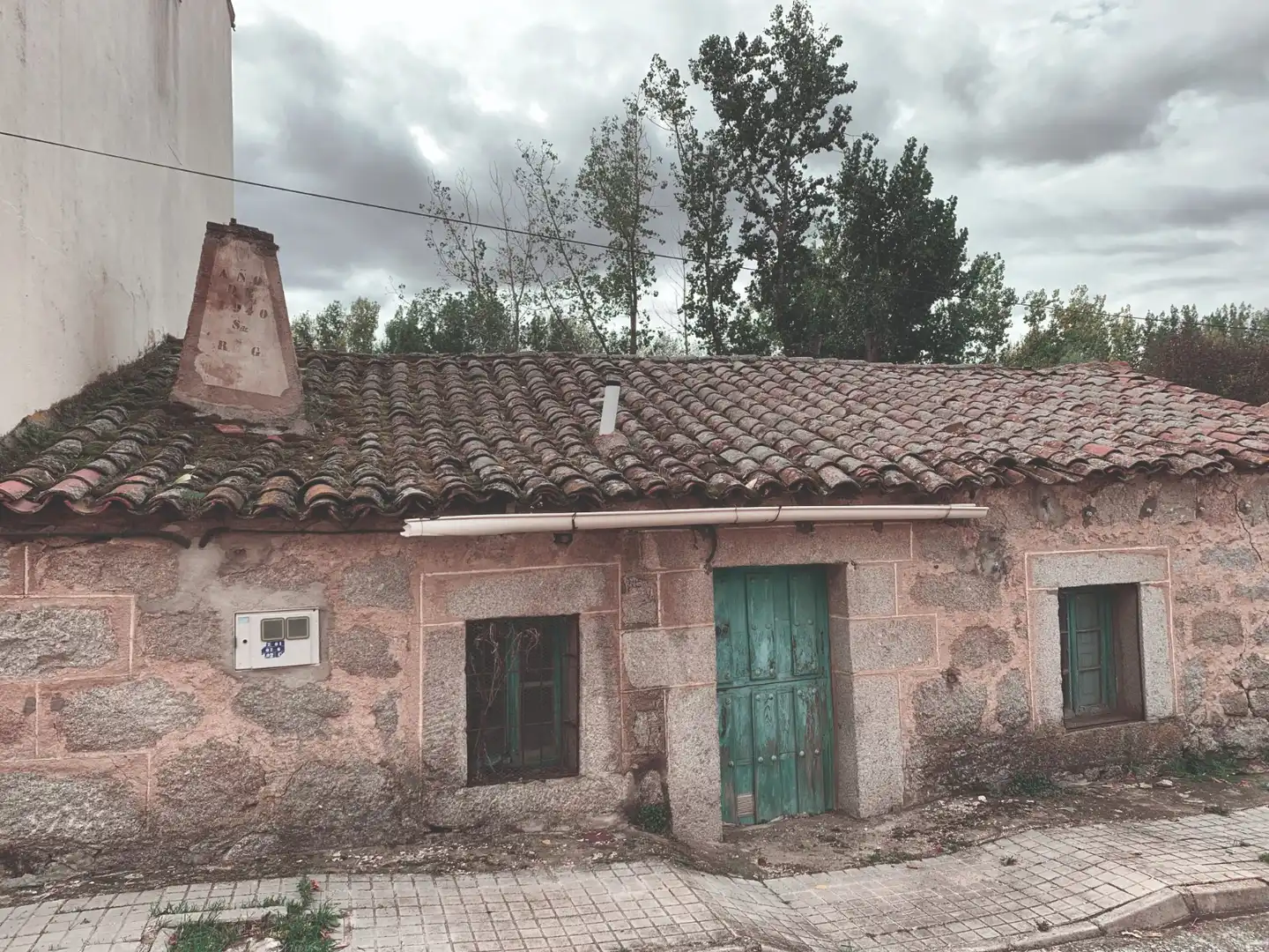 Vista exterior de Casa adosada en venta en Solosancho con Jardín privado