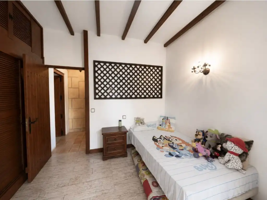 Haus oder Chalet zum Verkauf in Calvià mit Klimaanlage, Privatgarten und Terrasse