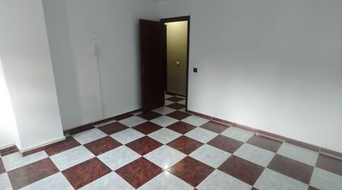 Foto 2 de Piso en venta en Avenida Medina Sidonia, Astilleros - La Paz - Loreto - El Corte Inglés, Cádiz Capital