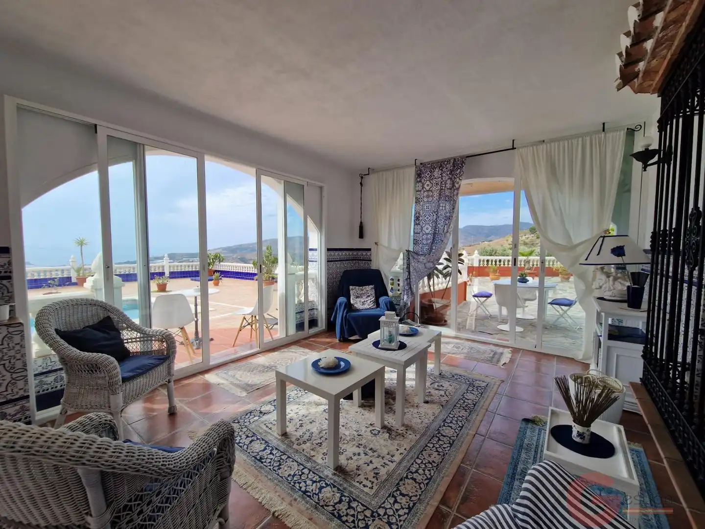 Sala de estar de Finca rústica en venta en Molvízar con Trastero y Piscina