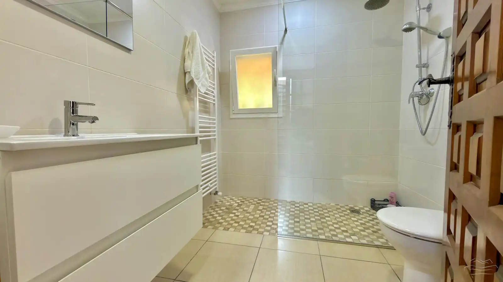 Bany de Casa o xalet en venda en Jávea / Xàbia amb Aire condicionat, Calefacció i Jardí privat