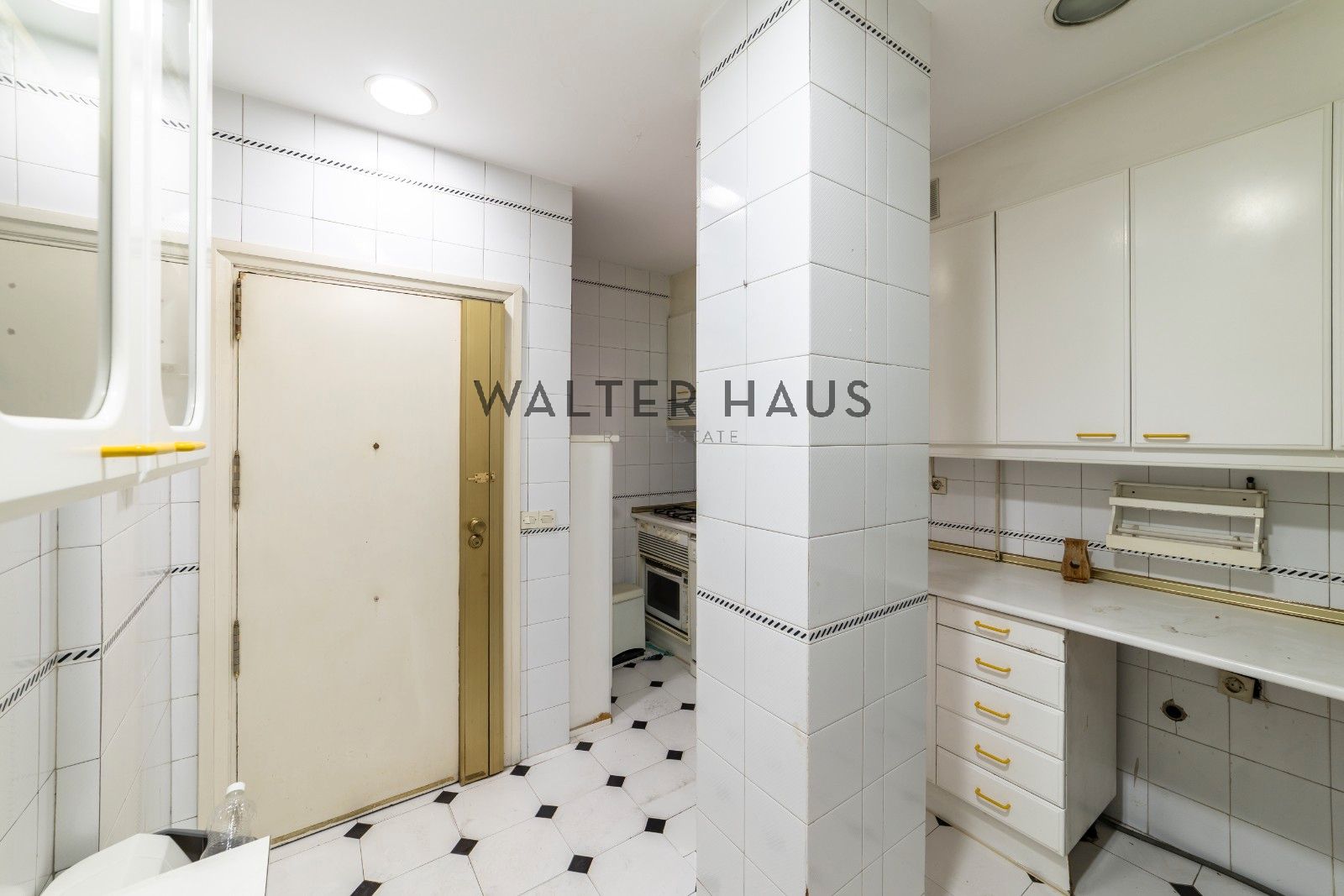 Cocina de Piso en venta en  Madrid Capital con Calefacción, Trastero y Horno