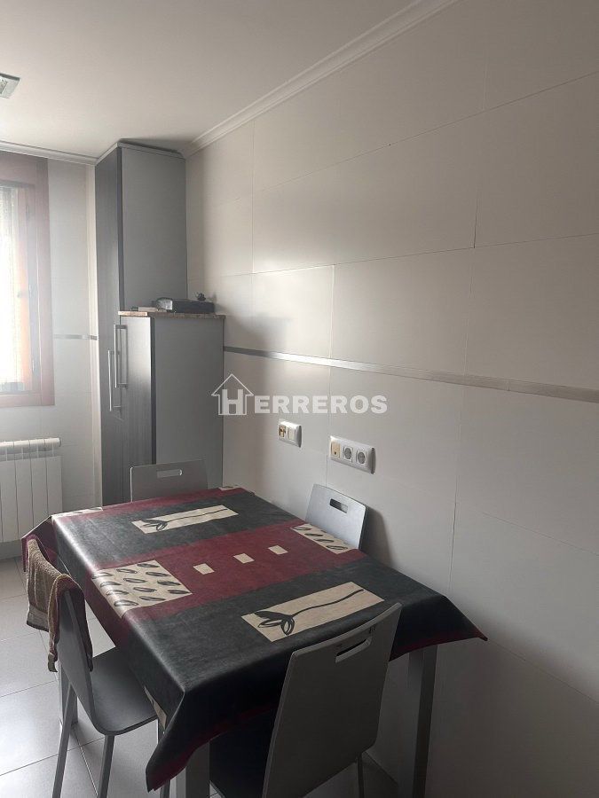 Cuina de Pis en venda en  Logroño amb Aire condicionat, Calefacció i Parquet