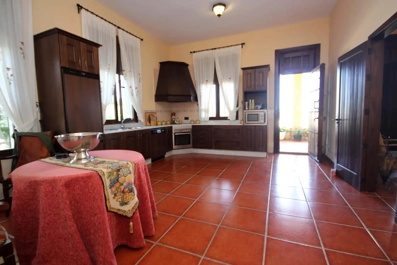 Cocina de Finca rústica en venta en Alcuéscar con Aire acondicionado