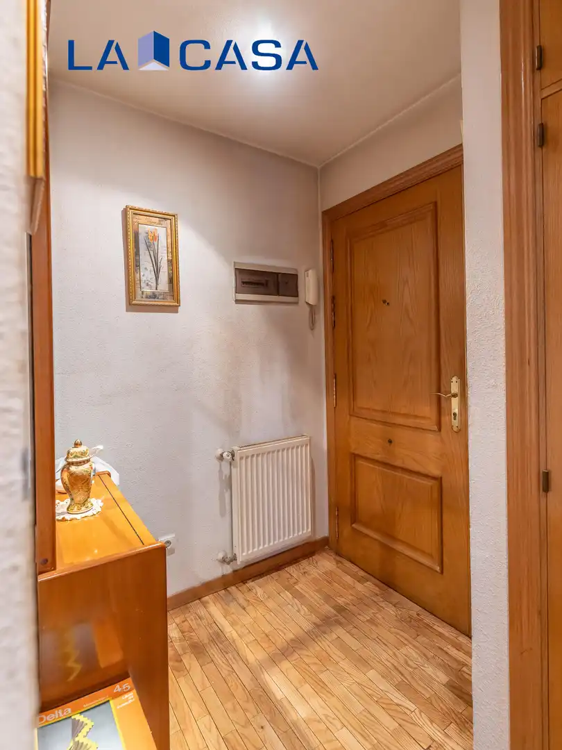 Piso en venta en Madrid con Calefacción y Balcón
