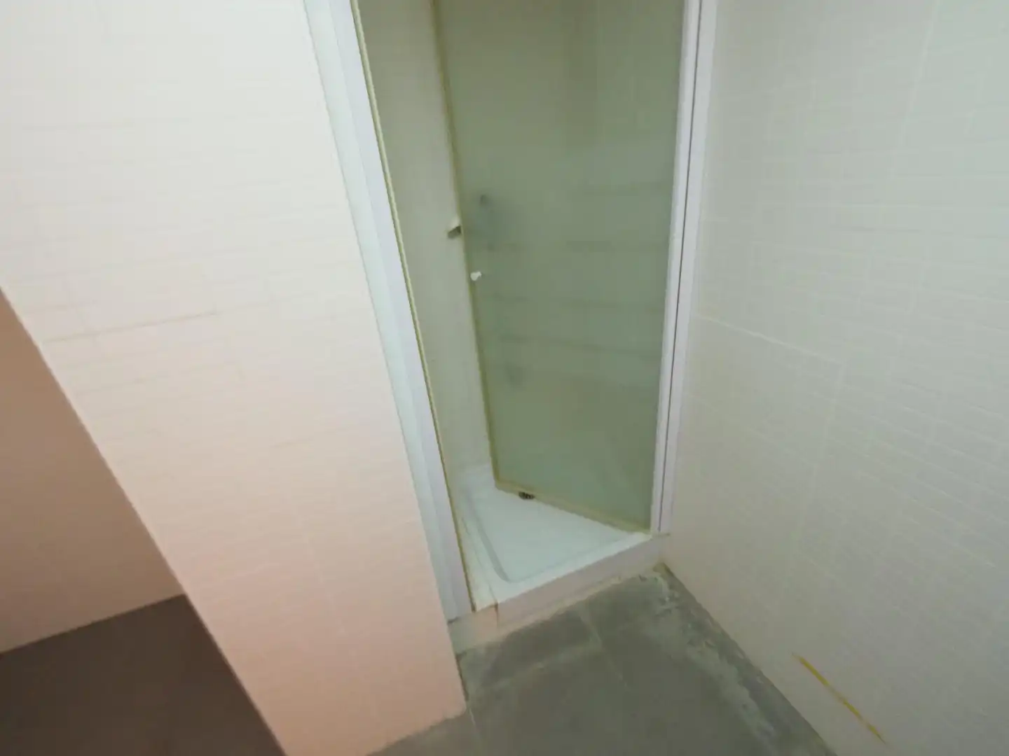 Badezimmer von Maisonette zum Verkauf in Vila-seca mit Parkett