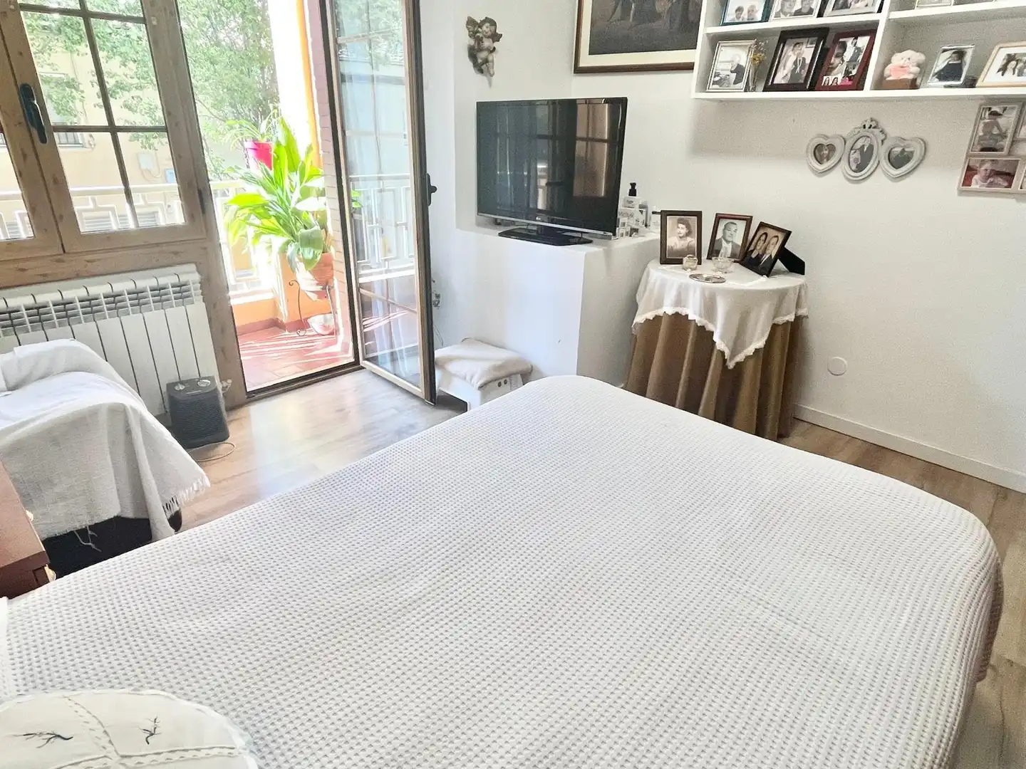 Habitación de Ático en venta en Cerdanyola del Vallès con Aire acondicionado, Calefacción y Parquet